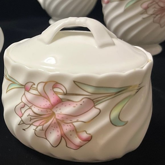 Vintage NIKKO Fine Bone China Rhubrum Lily Serviceware Rare Beautiful Teapot Lid - Picture 6 of 16
